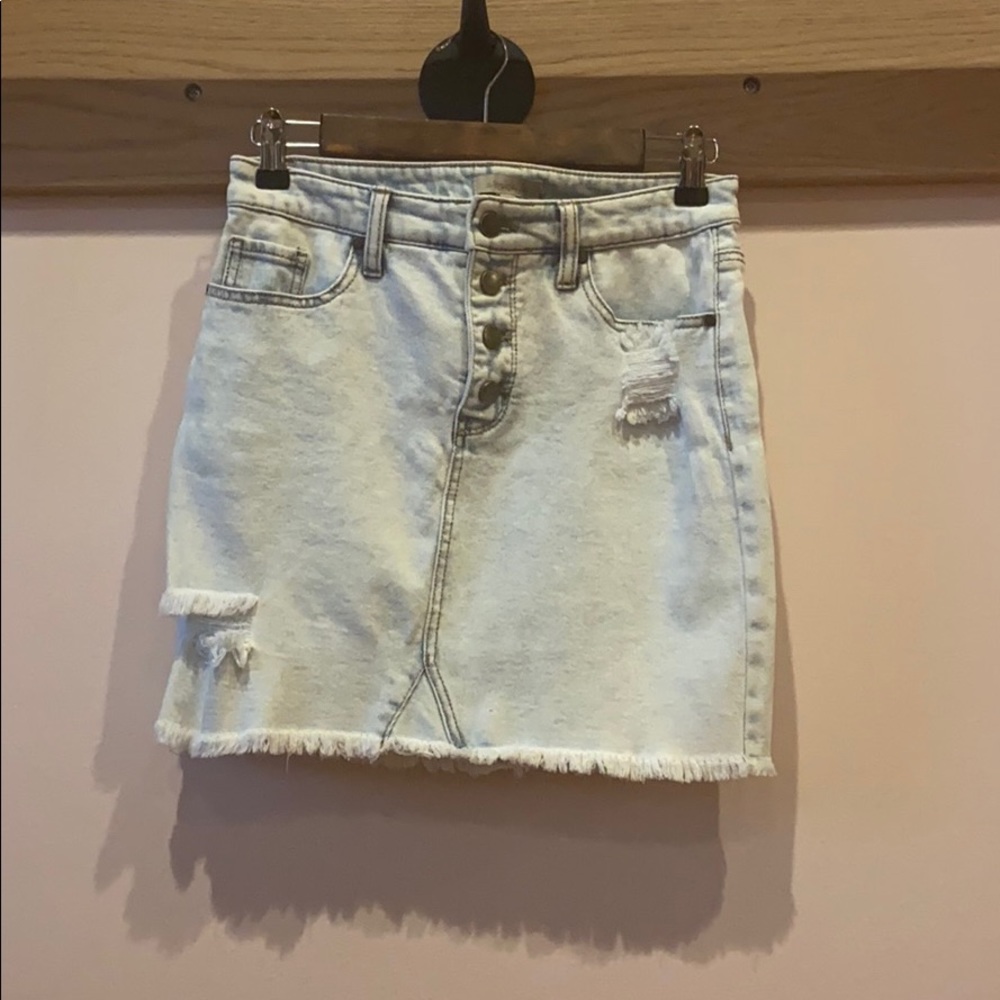 Belk White Ripped Denim Skirt